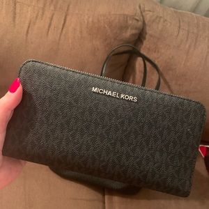 MK purse and wallet